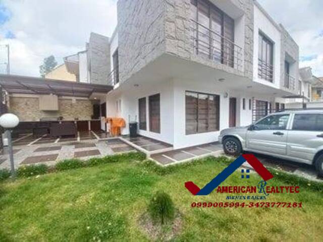 #Cod. 965 - Casa para Venta en Cuenca - A - 2